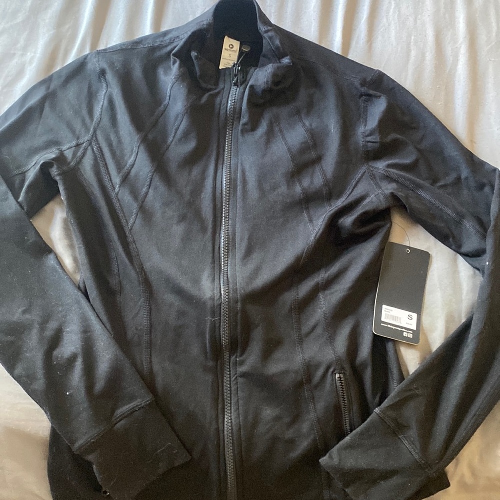 Black zip up athletic jacket size small with tags
